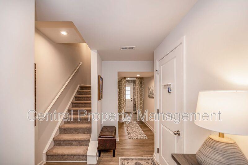 225 Coldwater Creek Ct - Photo 2 of 24