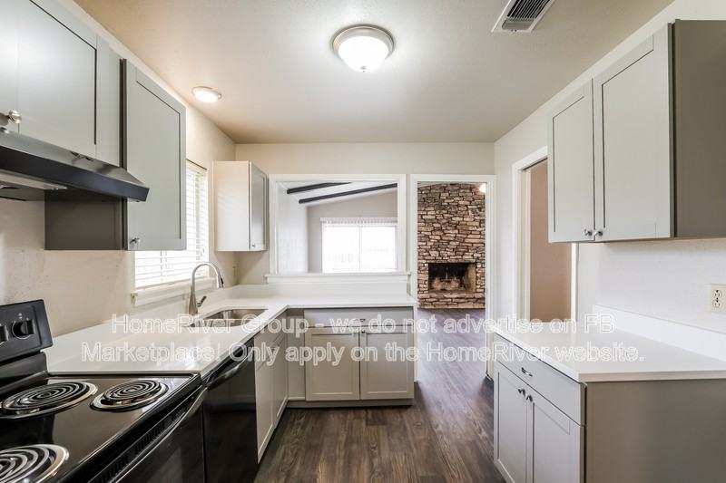 12602 Moss Hollow St - Photo 7 of 18