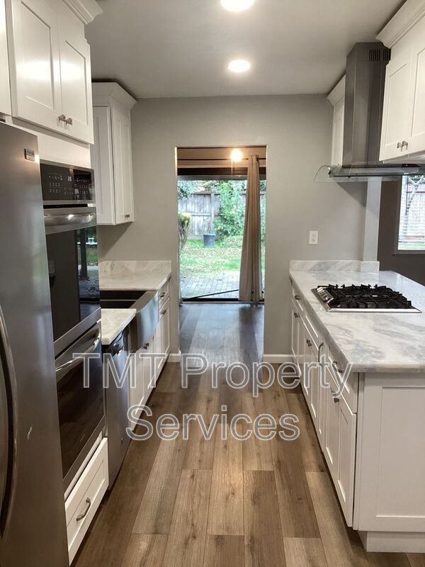 2217 Polk Way - Photo 4 of 21