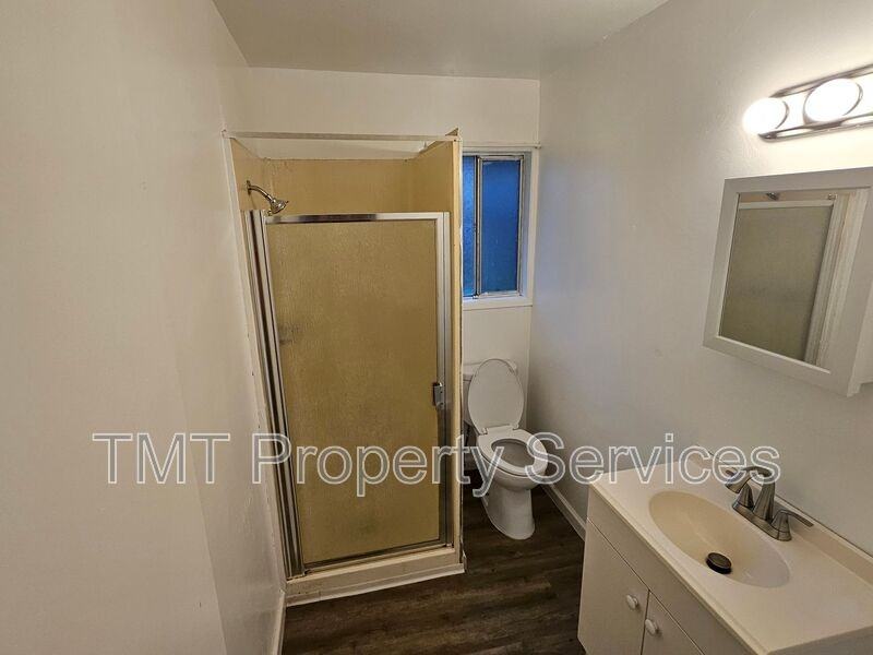 2619 W Acacia St #2 - Photo 7 of 10