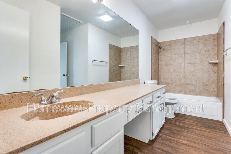 234 S Pipeline Rd W - Photo 7 of 10