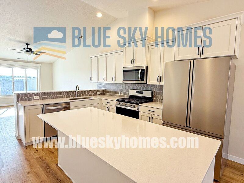 4196 S Chesman Ave - Photo 4 of 17