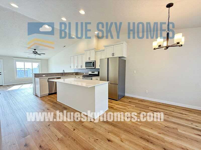 4196 S Chesman Ave - Photo 6 of 17