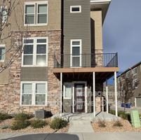 featured image of 2215 S Poppy St