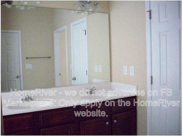 4622 Burnt Fork Cir - Photo 3 of 11