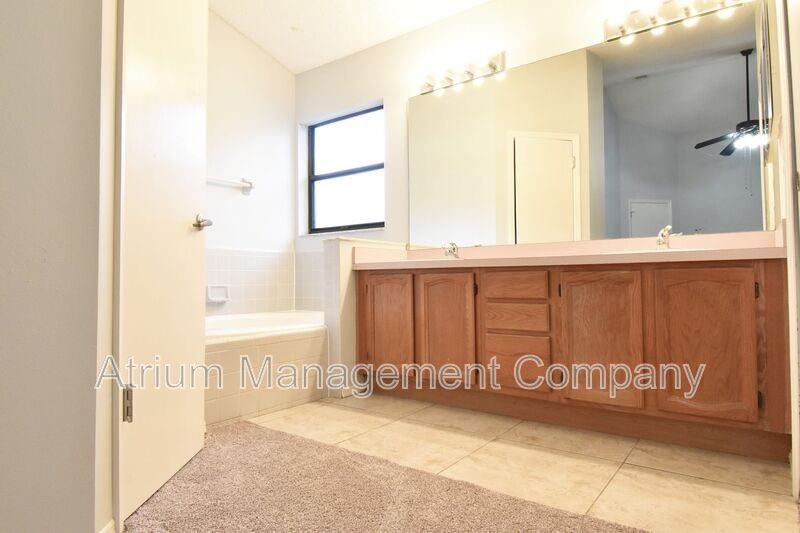 277 Lakebreeze Cir - Photo 7 of 50