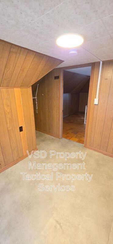 8204 Vineyard Ave #UP - Photo 3 of 30