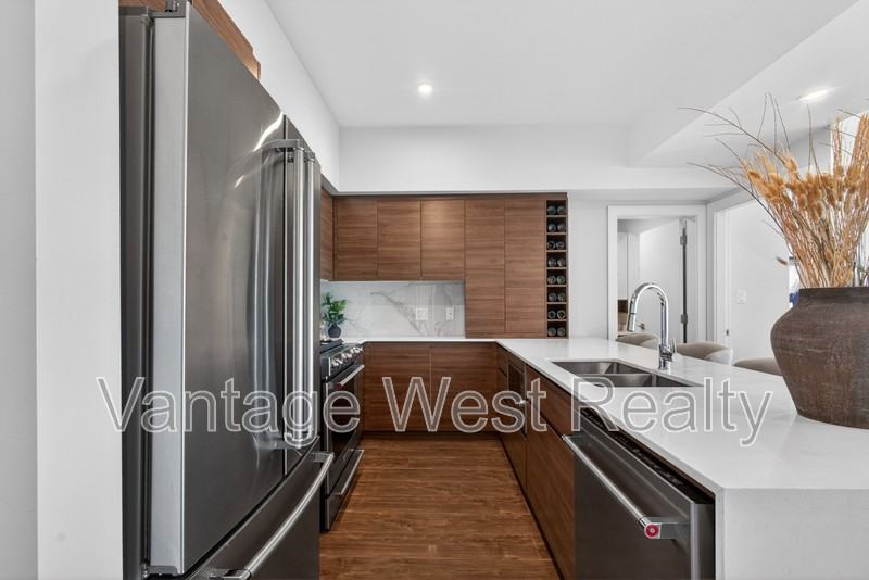 1901 Enterprise Way - Photo 7 of 33