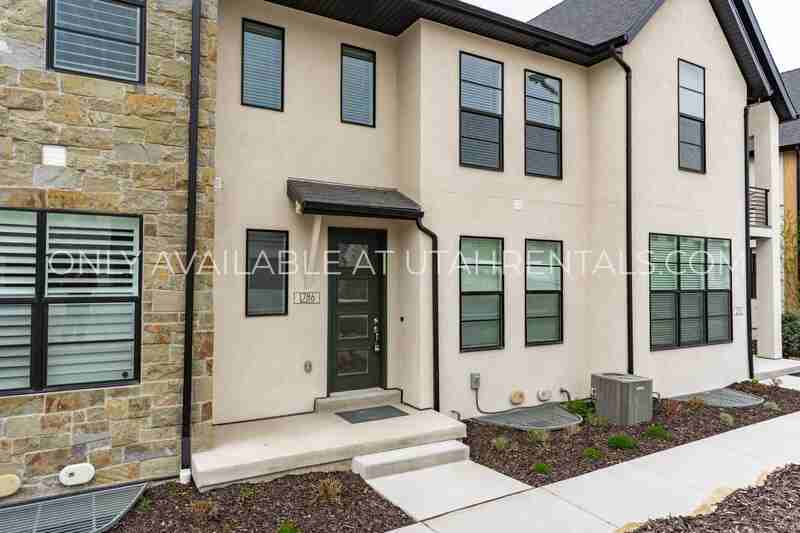 1786 Ne - Photo 3 of 28