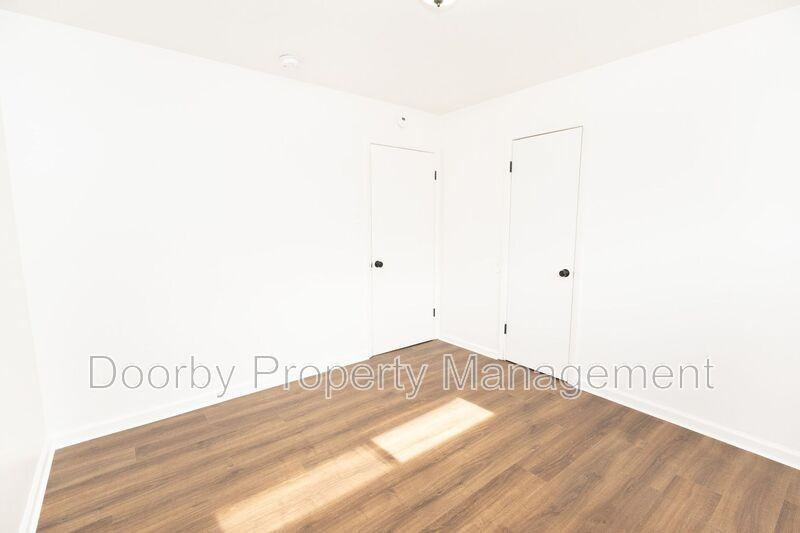 2011 Milne St #B - Photo 7 of 13