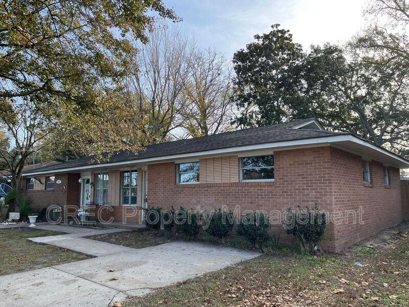 1635 Memminger Ave #B