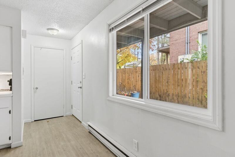 217 E Sinto Ave - Photo 3 of 12