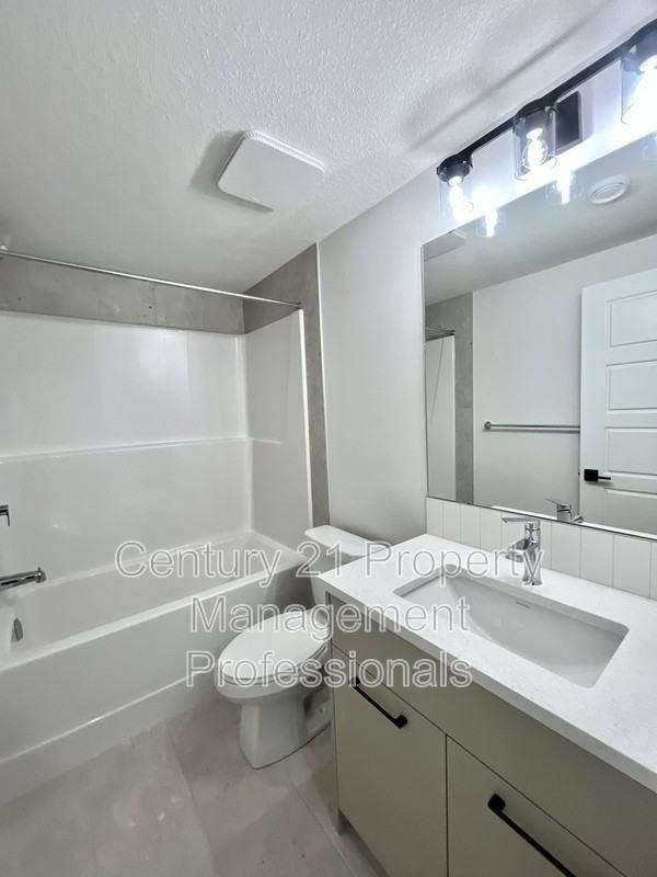 500 Paterson Way Sw - Photo 4 of 6