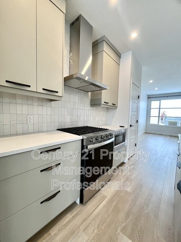 500 Paterson Way Sw - Photo 2 of 19