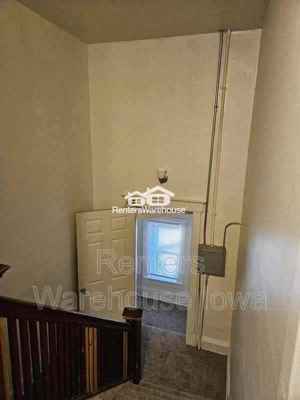 1108 25th St #2 - Photo 5 of 20