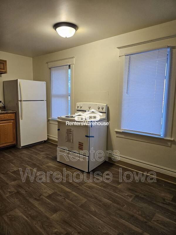 1108 25th St #2 - Photo 7 of 20