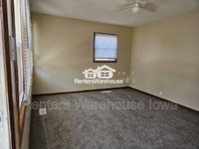 3113 Sw 2nd St - Photo 2 of 10