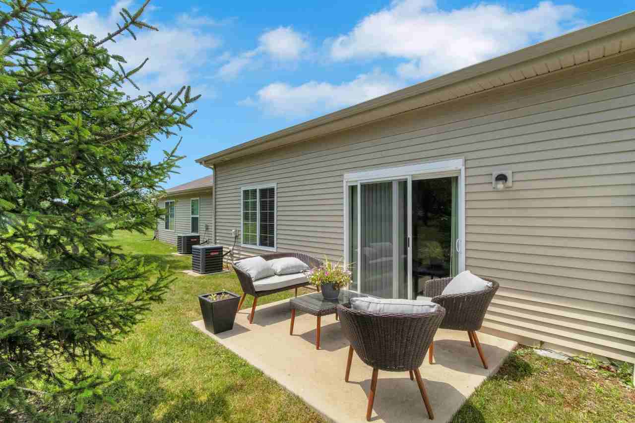 Redwood Indianapolis - Photo 2 of 16