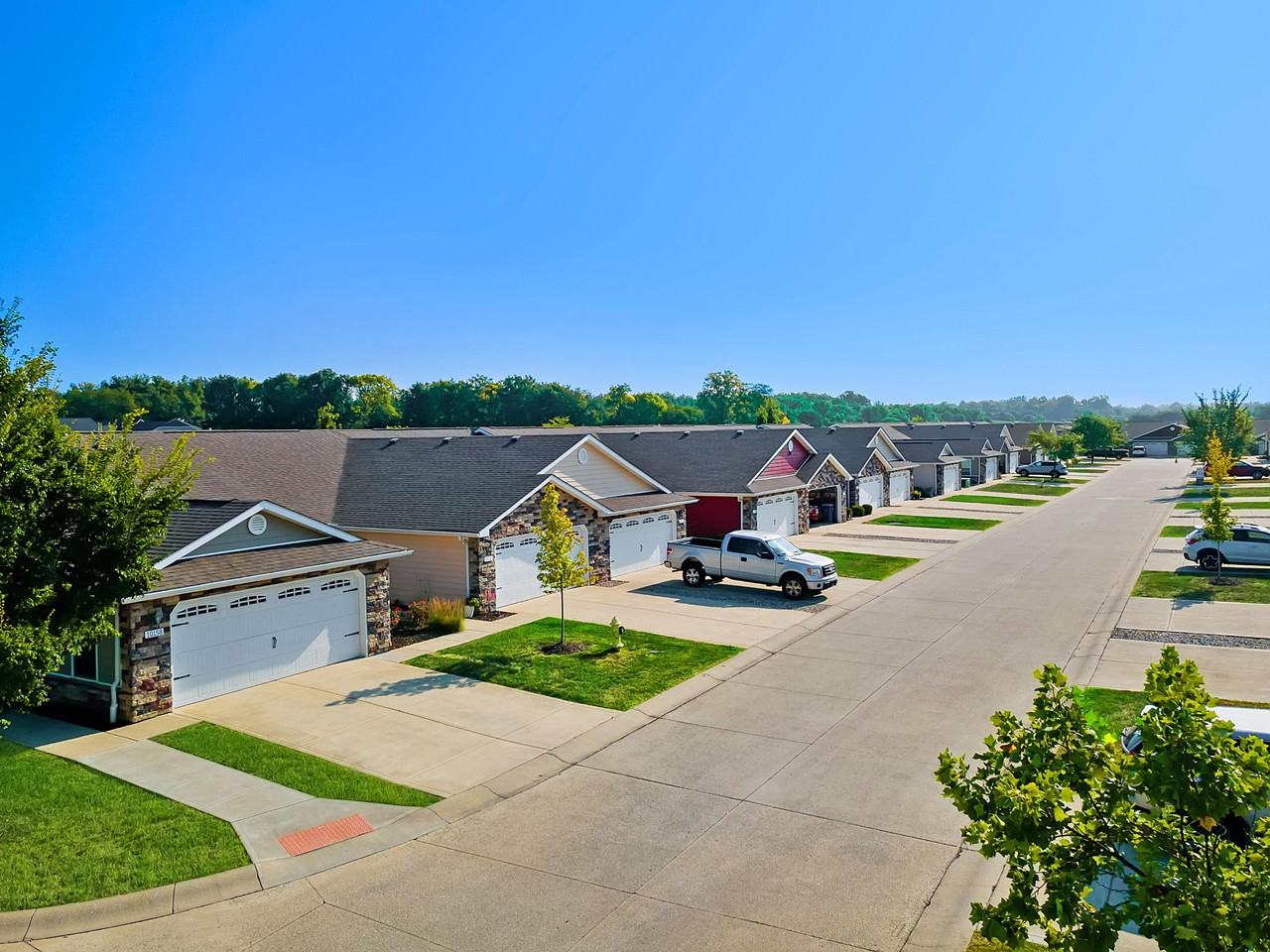 Redwood Noblesville Harewood Drive N - Photo 3 of 19