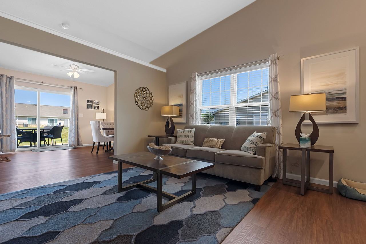 Redwood Noblesville Harewood Drive N - Photo 7 of 19