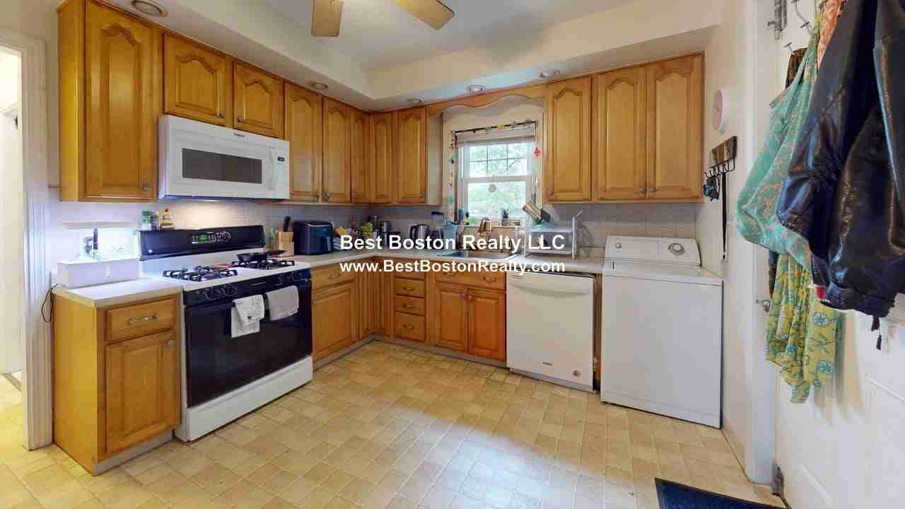 101 Mills St #2 - Photo 2 of 11