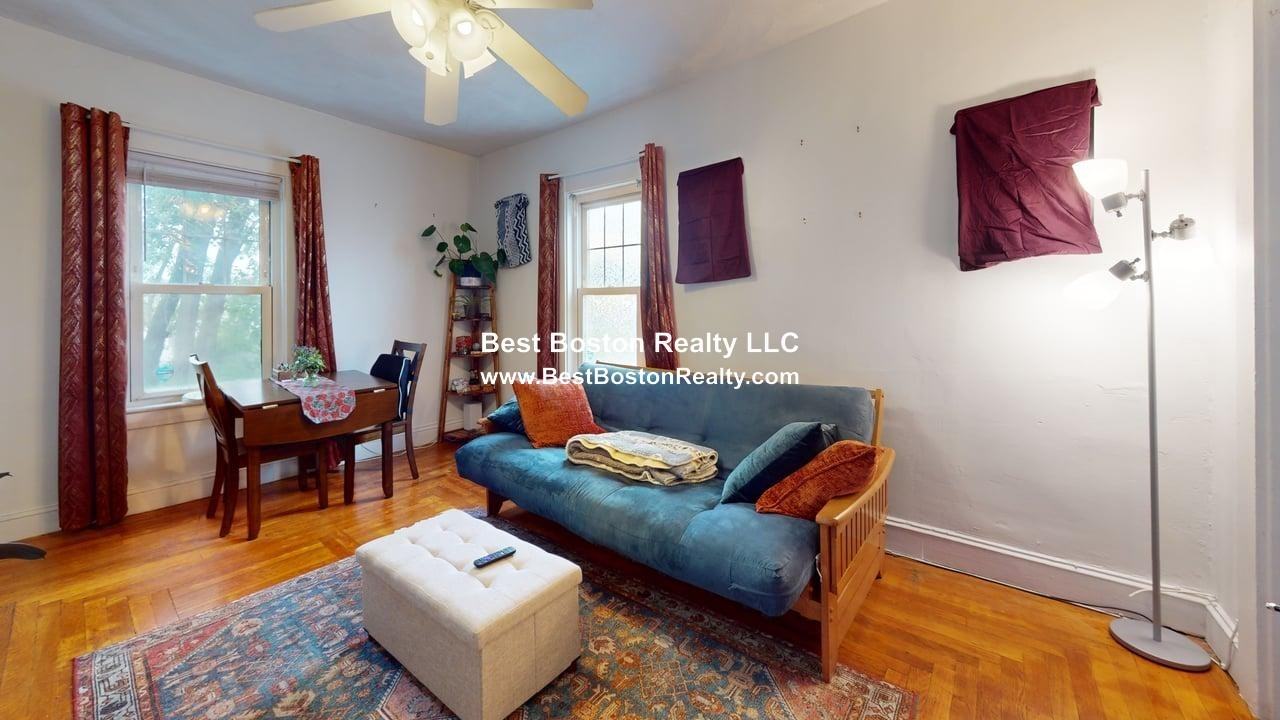 101 Mills St #2 - Photo 3 of 11