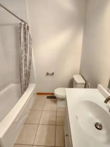 656 Balmoral Dr #303 - Photo 5 of 9