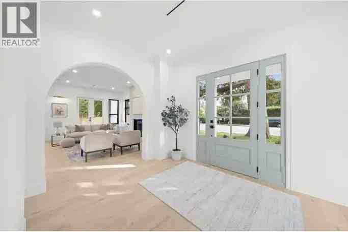 1204 Stellers Jay Place - Photo 2 of 19