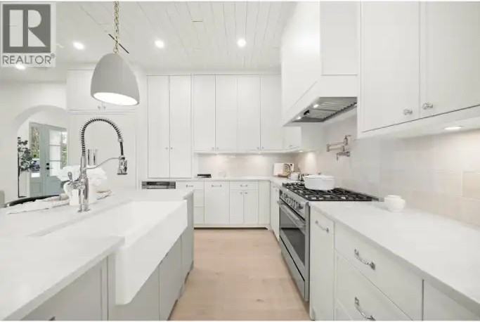 1204 Stellers Jay Place - Photo 4 of 19