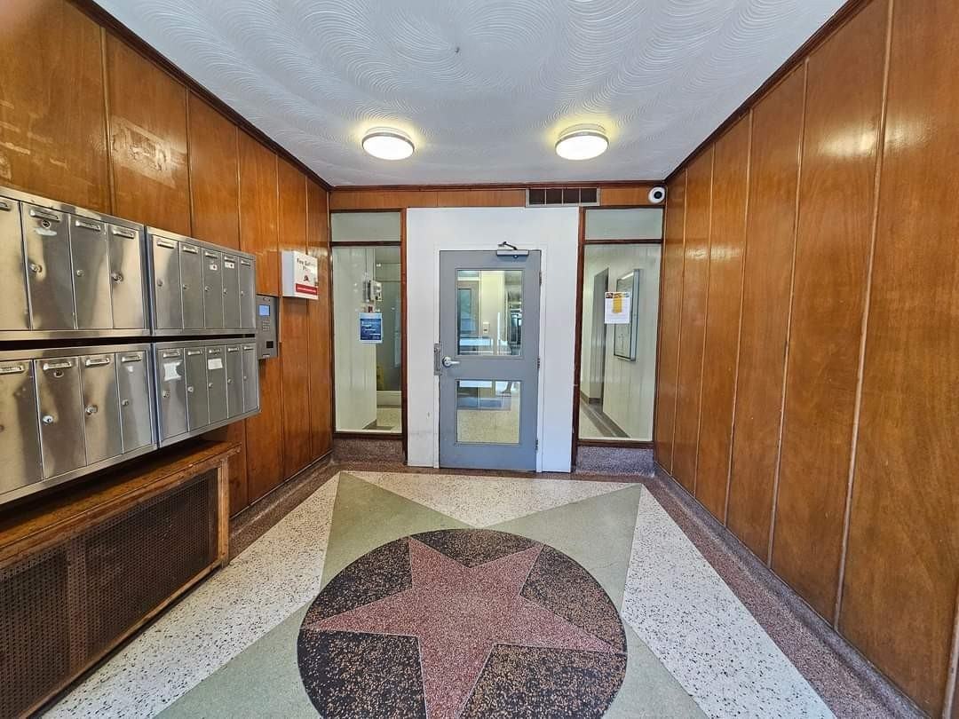 20 Cosburn Avenue - Photo 6 of 19