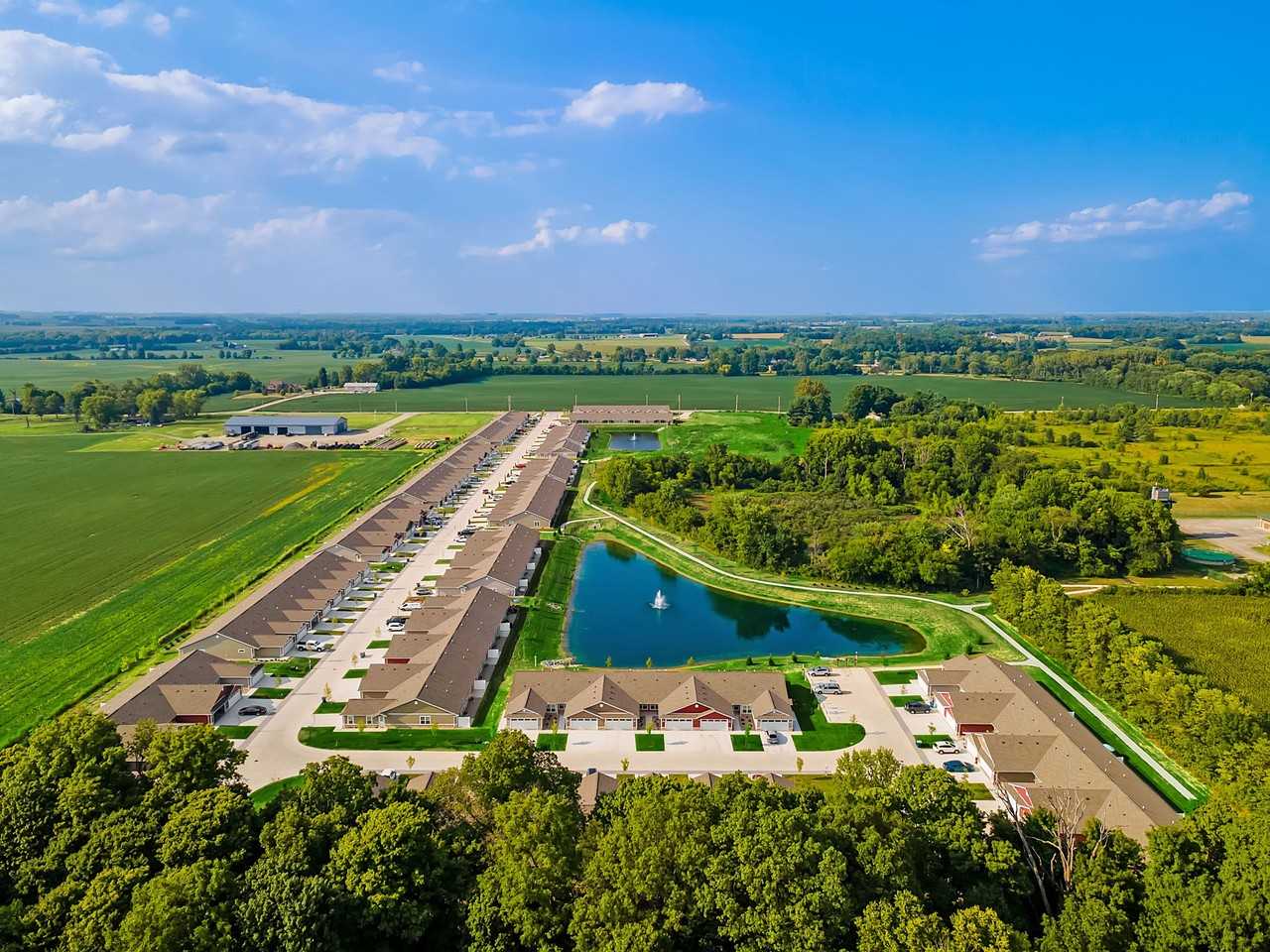 Redwood Greenfield - Photo 3 of 18