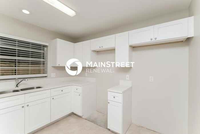 4941 Cypress Trace Dr - Photo 7 of 16