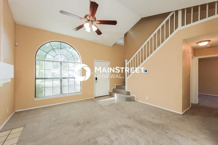 Sunrise Bend Dr - Photo 5 of 16