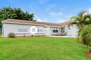 426 Sw Eastport Cir - Photo 1 of 1