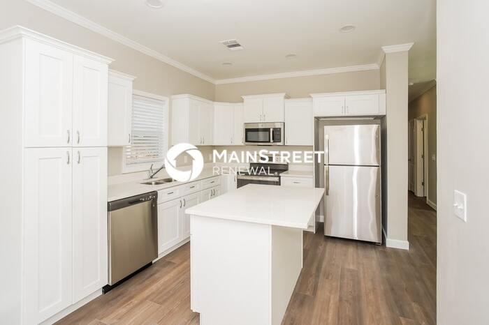 1701 16th Ave S - Photo 7 of 20