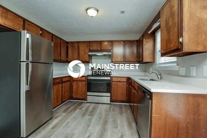 352 Royal Garden Dr - Photo 7 of 16