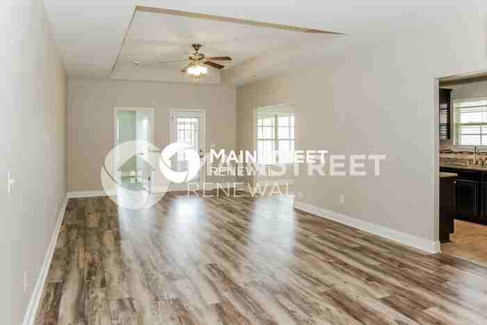 246 Fenrose Dr - Photo 3 of 16