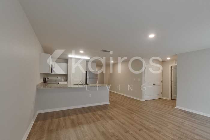 12078 Cochran Ave - Photo 5 of 22