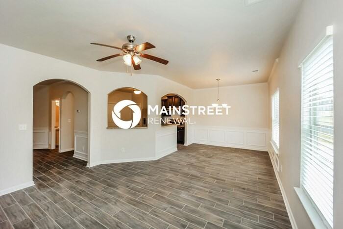 111 Jaclyn Way - Photo 4 of 17