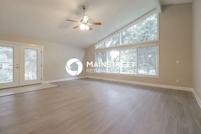 1305 Ridgefield Ave - Photo 4 of 16