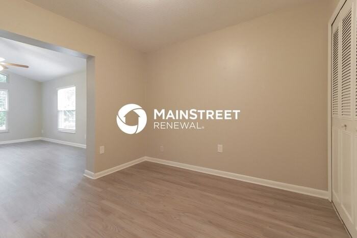 1305 Ridgefield Ave - Photo 7 of 16