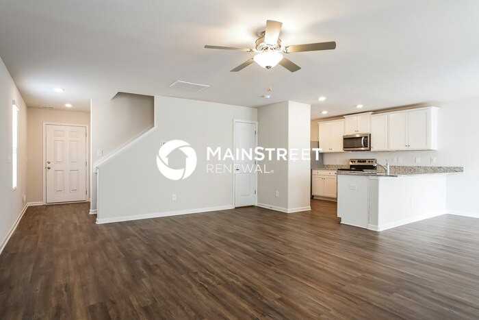 140 Atlas Dr - Photo 5 of 17