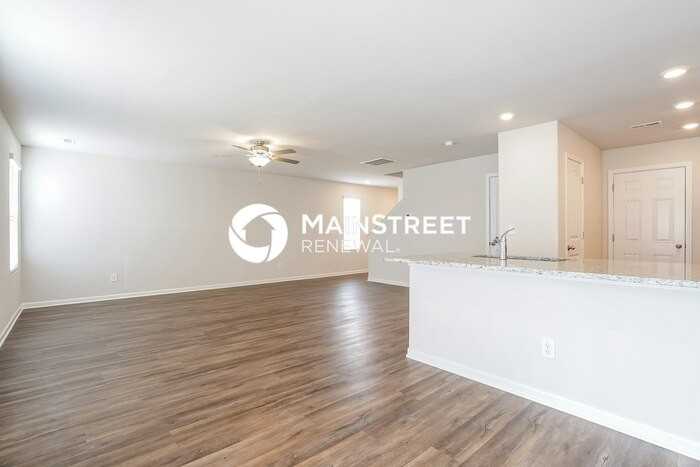 140 Atlas Dr - Photo 6 of 17