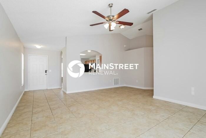 4302 Bay Vista Dr - Photo 3 of 16