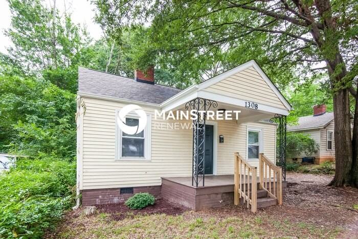 1308 Camp Greene St - Photo 5 of 31