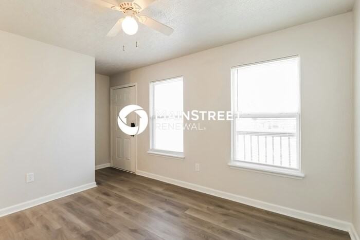 3125 Greenwood Ave #2 - Photo 4 of 17