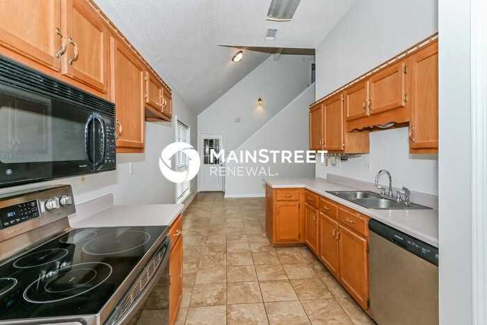 7658 Davis Pkwy - Photo 7 of 18