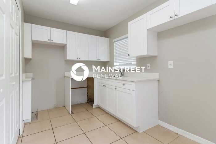 5545 5th Ave - Photo 7 of 16