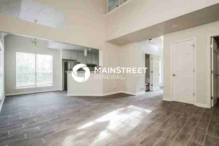 242 Fairview Pt - Photo 4 of 18