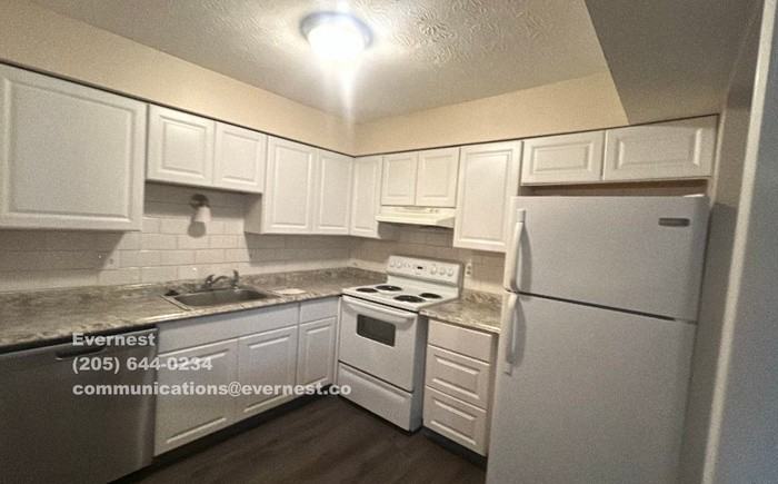 1450 Slade Ave #103 - Photo 3 of 35
